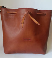 Load image into Gallery viewer, Zvitang Roma Leather Handbag